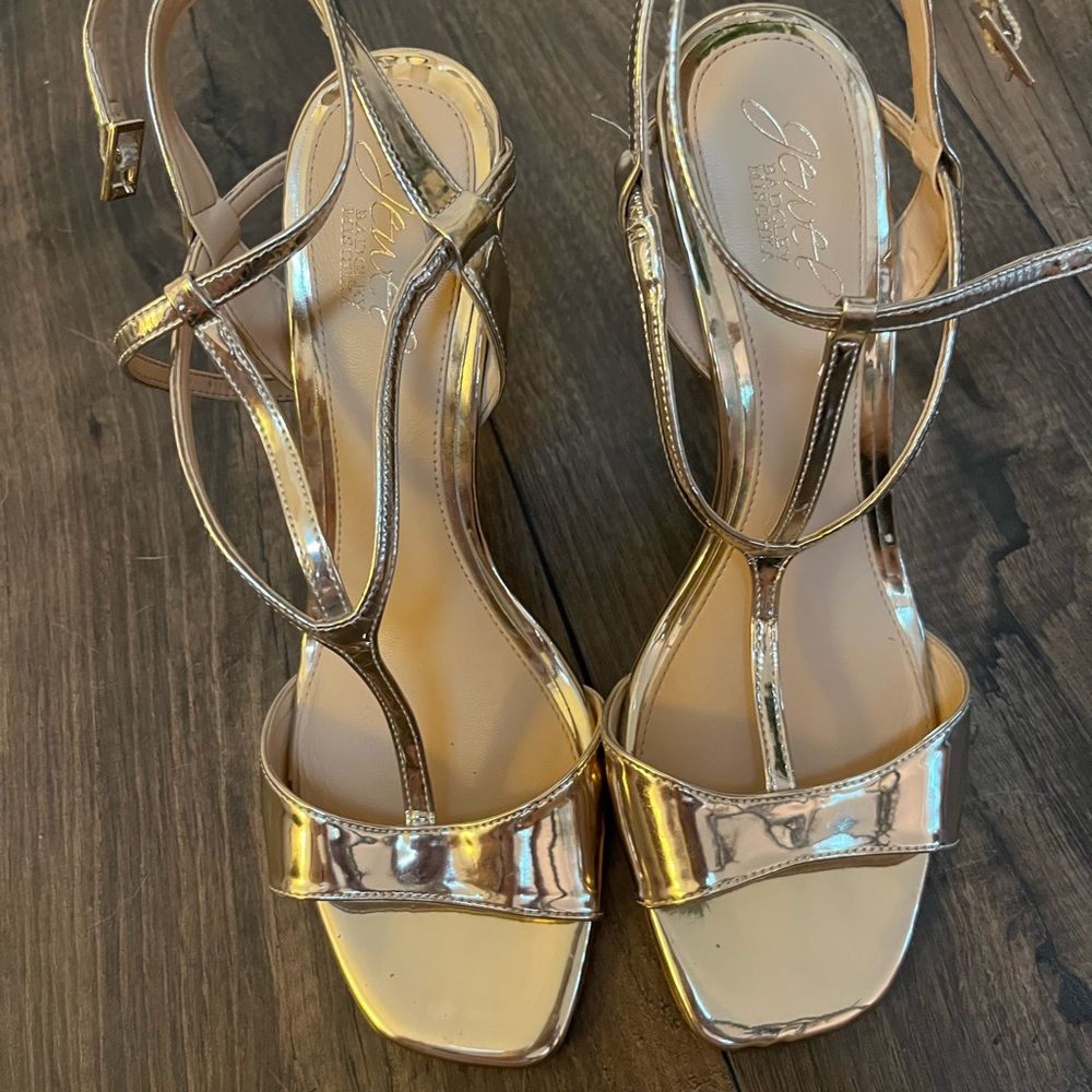 Badgley mischka size 9 gold, strappy, high heels.